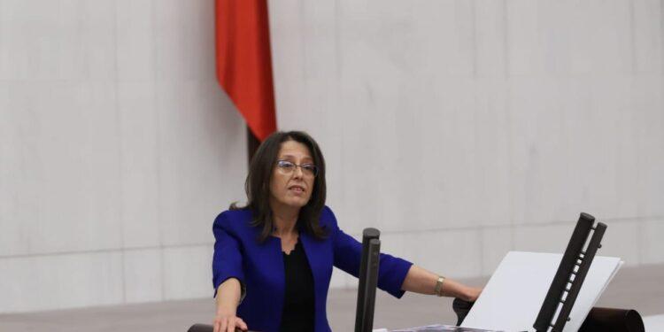Ersoy; Devlet Malzeme Ofisinin PCR Testlerini Borsa Yasaklısı Şirketten Satın Almasını Sordu