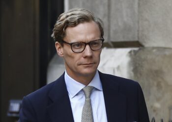 Cambridge Analytica’nın Eski CEO’sunun, 7 yıl Şirket Yönetmesi Yasak