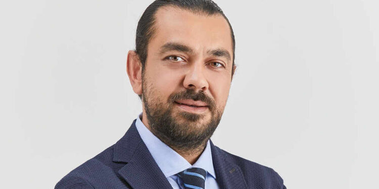 Burak Saruhan: “Uzaktan Eğitim Uzun Bir Tatil Olarak Algılanmamalı”