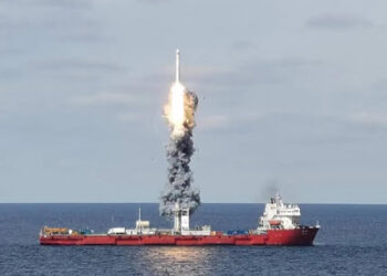 Çin, Sarı Deniz’den Aynı Anda 9 Uydu Fırlattı