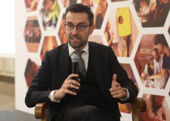 TOBB Türkiye E-Ticaret Meclisi Başkanlığı’na Ozan Acar Seçildi