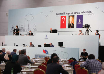 İstanbul Toplu Ulaşımında Devrim: Bütün Otobüsler İETT’ye Bağlandı