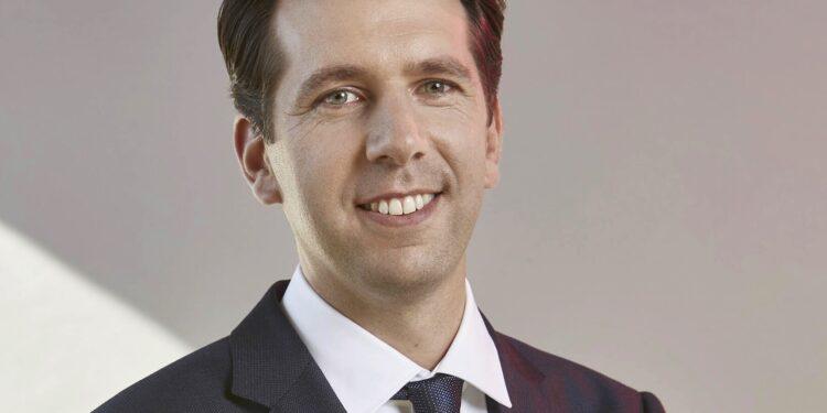 Vodafone Türkiye CEO Görevine Alex Froment-Curtil atandı