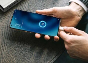 OPPO’nun Hızlı Şarj Teknolojilerinin Arkasındaki Hikaye