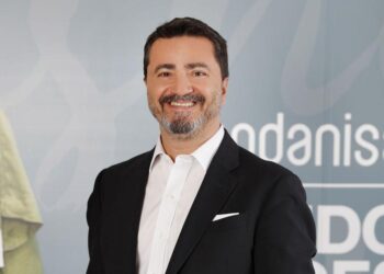 Hazır Giyimde E-ticarette “Yeni Moda” E-defileler