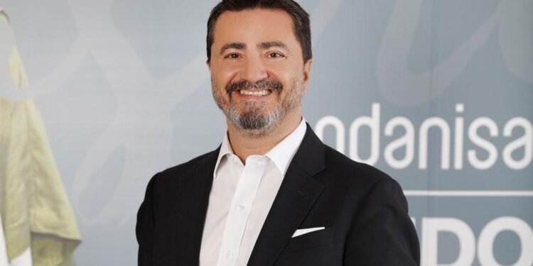 Hazır Giyimde E-ticarette “Yeni Moda” E-defileler