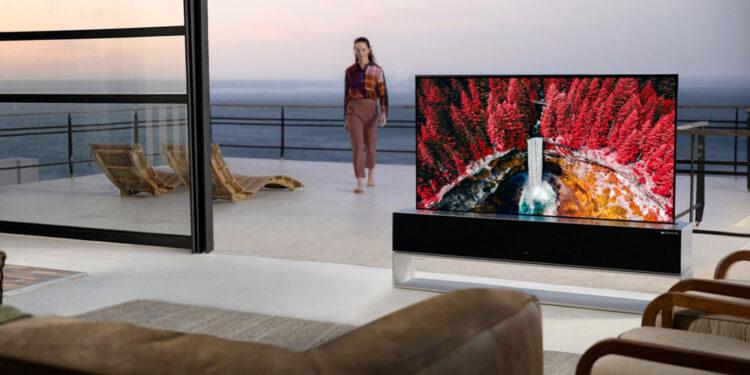 LG’nin Kıvrılabilir Signature OLED R TV’si Pazara Sunuldu