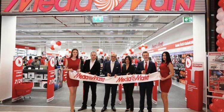 MediaMarkt Bir Günde 2 Mağaza Açacak