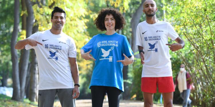 TikTok, İstanbul Büyükşehir Belediyesi Spor Kulübü ve İBB İştirak Şirketi Spor İstanbul ile Bir Araya Geldi