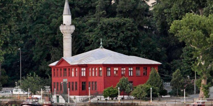 Vaniköy Camisi Yangını Elektrik Tesisatından Çıktı