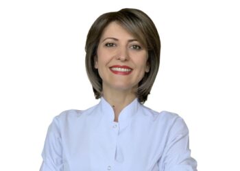 Yarı Karantina Döneminde 65 Yaş Üstü ve 20 Yaş Altı Evde Ne Yapmalı?