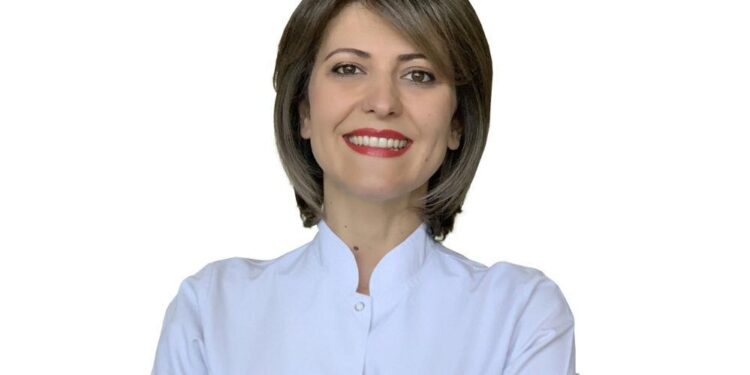 Yarı Karantina Döneminde 65 Yaş Üstü ve 20 Yaş Altı Evde Ne Yapmalı?