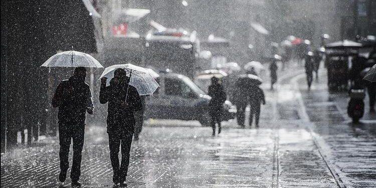 İstanbul Yağışlı Havanın Etkisine Giriyor