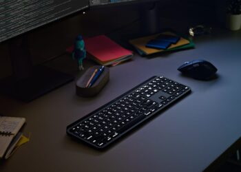 Logitech MX Keys Klavye Şimdi Türkçe