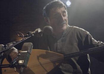 Türk Halk Müziği’nin Usta İsmi Erdal Erzincan’dan Mini Konser