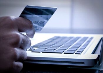 Online Alışverişi Korkarak Yapıyoruz