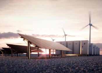 Maliyetleri Düşürmek İçin Güneş Enerjisine Yatırım Zamanı