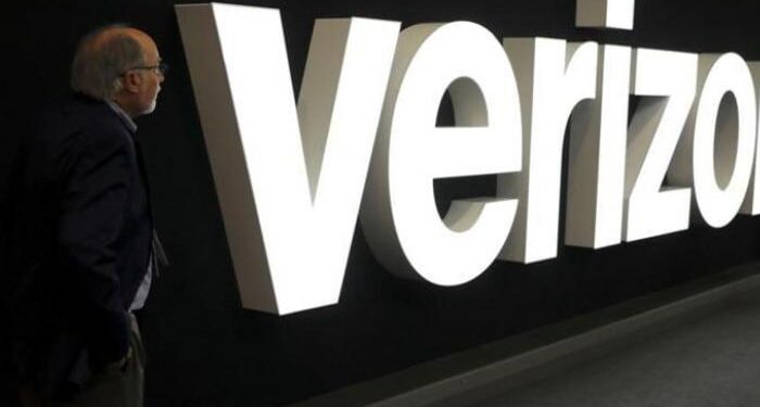Verizon, Yahoo, AOL’yi Apollo’ya 5 milyar $’a Satıyor