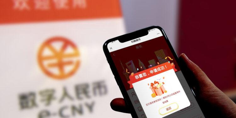 Çin’de İlk Kez Maaşlar Dijital Yuan ile Ödendi