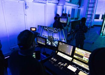 TP Vision, Abbey Road Studios ve Universal Music UK; Philips OLED+ TV İçin İçerik İş Birliğine Girdi