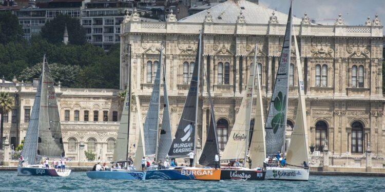 İstanbul Boğazı’nda 20. Yelken Seyri