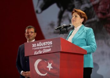 Meral Akşener: “Cumhuriyetin Değerlerinden Uzaklaşıldığında Tek Adam Rejimi Olur”