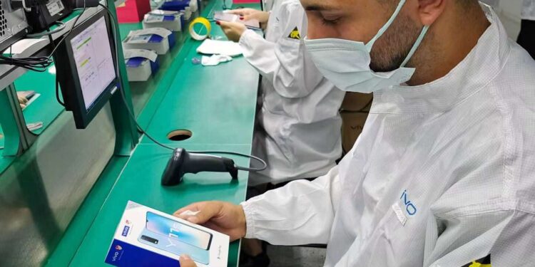Akıllı Telefon Markası vivo, Türkiye’ye 20 Milyon $ Yatırım Yaparak, İlk Üretim Tesisini Açtı