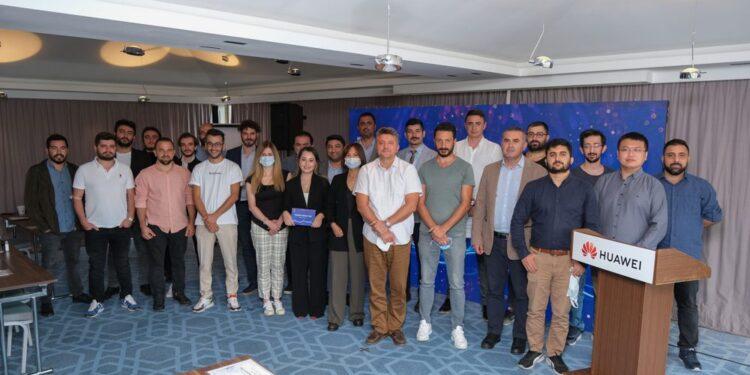 Huawei Türkiye Genel Müdürü Jing Li: “Başarımızda Mühendislerin Önemli Katkıları Var”