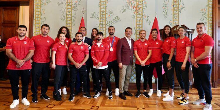 Başkan İmamoğlu: “Türkiye Futbol Anlayışından Dışarı Çıkmalı”