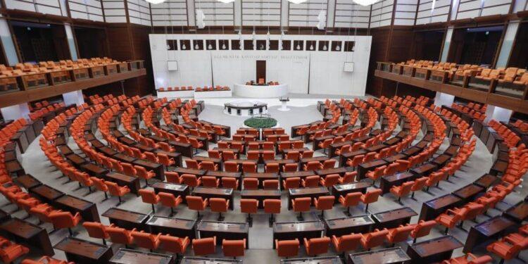 TBMM Genel Kurul Salonu Tadilatları Tamamlandı, Yeni Döneme Hazır