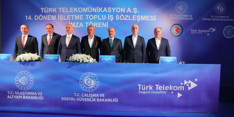 Türk Telekom ‘14. Dönem Toplu İş Sözleşmesi’ İmzaları Atıldı