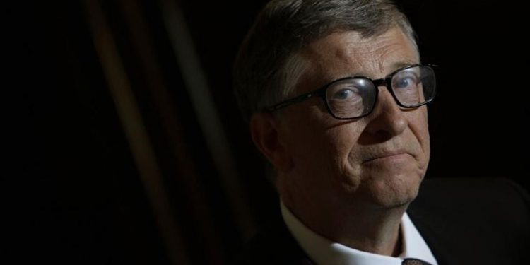 Bill Gates, Kadın Çalışana ‘Uygunsuz’ e-Postalar için Microsoft İK Tarafından Uyarılmış