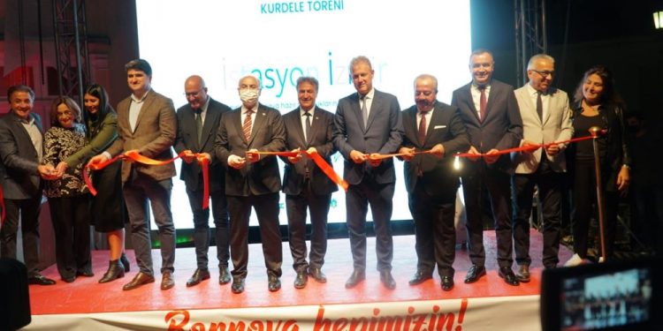 “İstasyon İzmir”, Facebook, TOBB, ICC, Habitat Derneği, Bornova Belediyesi ve İzmir Ticaret Borsası İş Birliği ile Açıldı