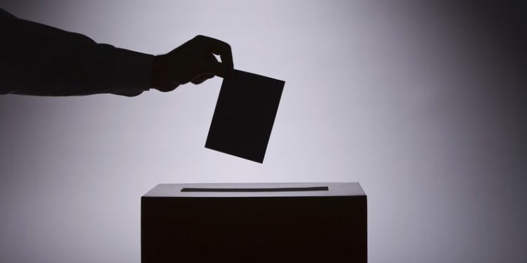 2023 Seçimleri Yaklaşırken AKP, Oy Verme Sistem ve Araçlarını Tartışıyor