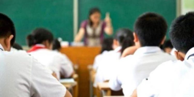 Okulların Açılması Oyun Satışlarını Normal Seviyeye Düşürdü