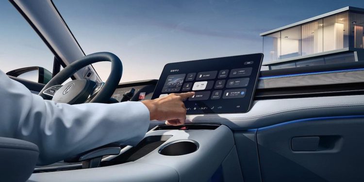 Huawei’in Elektrikli Aracı 2022’de Satışa Çıkıyor
