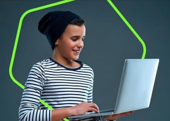 Çocukların %69’u Teknolojik Cihazların Başında Günde En Az 3 Saat Harcıyor