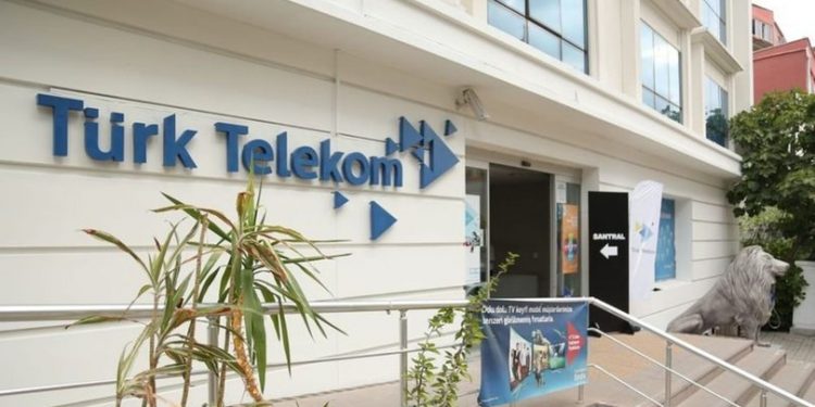 Türkiye Varlık Fonu, Bankaların Türk Telekom Hisselerini Satın Almak için Görüşme Yapıyor
