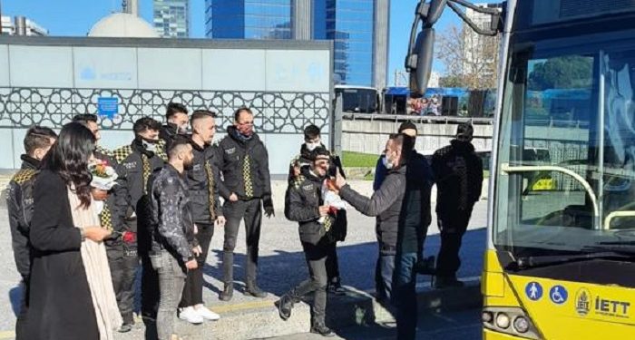 Moto Kuryelerden İETT’ye Teşekkür Ziyareti