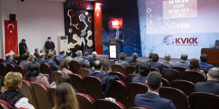 İmamoğlu’nun Mobese Görüntüleri ve Abdülhamit Gül’ün Konuşması