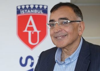 Prof. Dr. Hayri Kozanoğlu: “Türkiye, 2022’ye Rekor Enflasyonla Girdi”