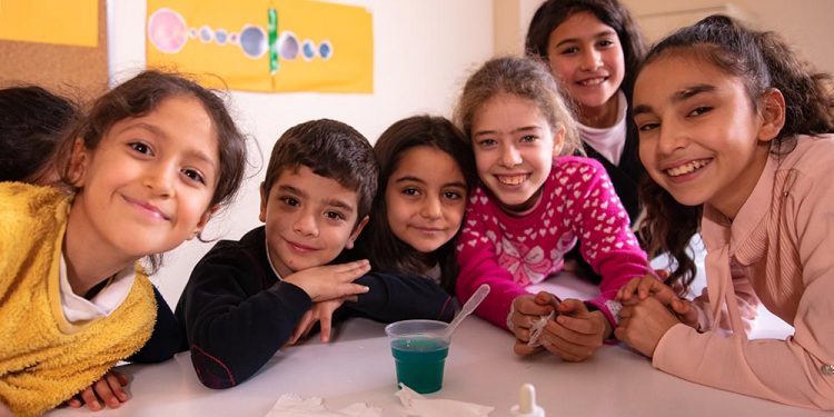 Adımlar 421 Öğrencinin Eğitimine Destek Oldu
