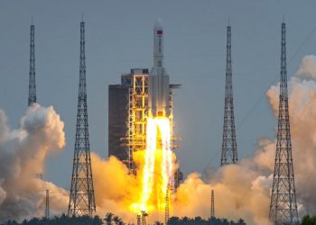 Çin 2022’de 6 İnsanlı Uzay Uçuşu ve Yeni Füzesinin Atışını Gerçekleştirecek