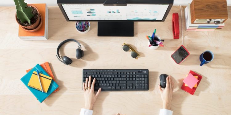 Çalışma Ortamını %90 Sessizleştiren Klavye ve Mouse Seti