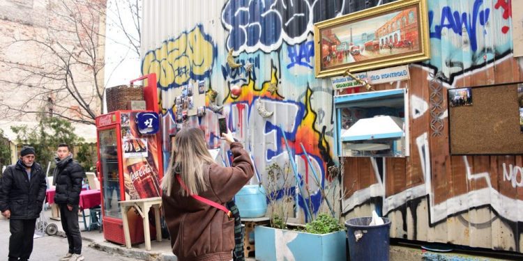 KaleTasarım ve Sanat Merkezi’nden Karaköy Sokaklarına Özel Proje