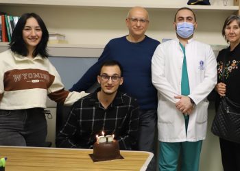 Motor Kurye Bir Gencin Yaşama Tutunma Öyküsü: Kaza Sonrası Yaşam Mücadelesini Kazandı