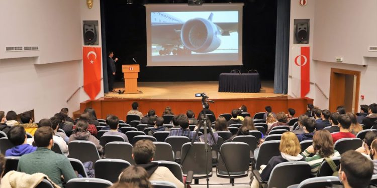 Rolls-Royce İTÜ ve ODTÜ’de Öğrencilerle Buluştu