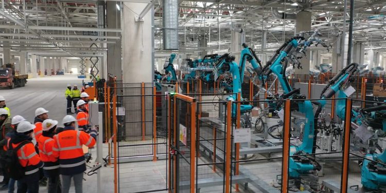 Togg’da Robotlar Provalara Başladı