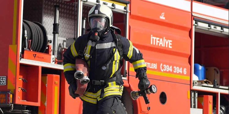 Türkiye’de Yılda Ortalama 500 Endüstriyel Yangın Meydana Geliyor