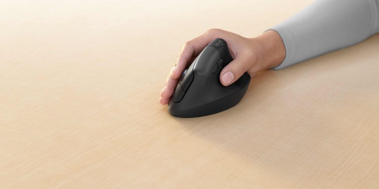 Logitech Lift Vertical Ergonomik Kablosuz Mouse’u Tanıttı